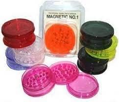 Magnetic No.1 Original Shark Teeth Grinder (Assorted)