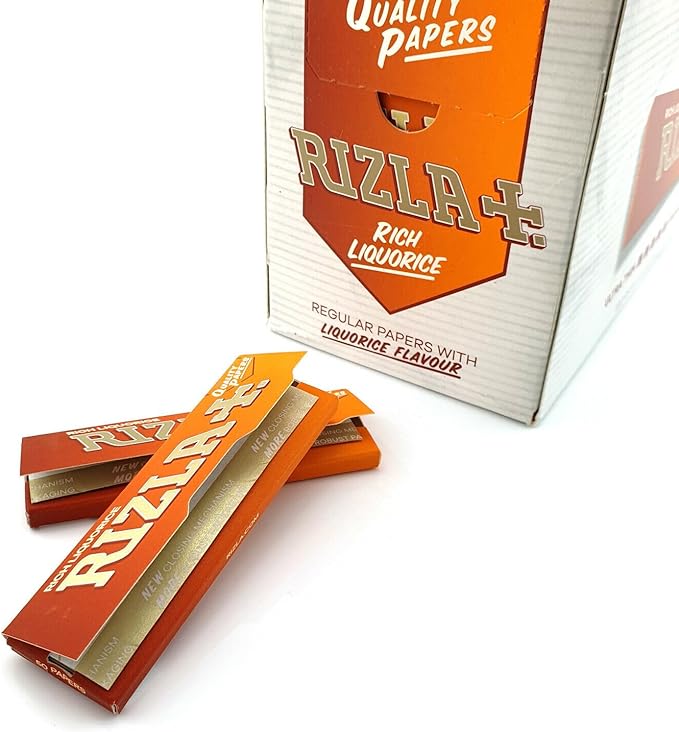 Rizla liquorice rolling paper regular full box of 100 booklets